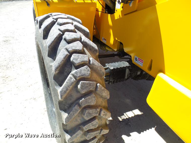 image for item DF7189 Pettibone 8044 telehandler