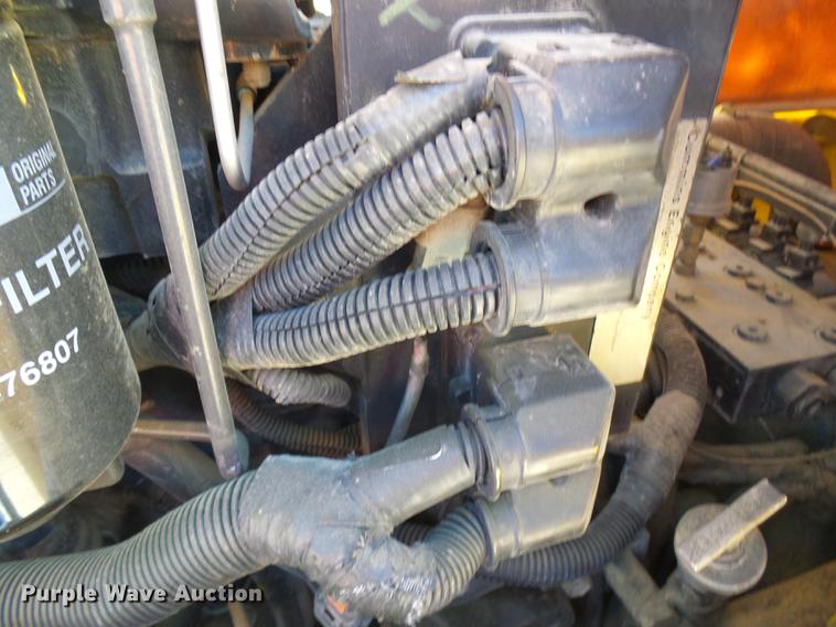 image for item DF7189 Pettibone 8044 telehandler