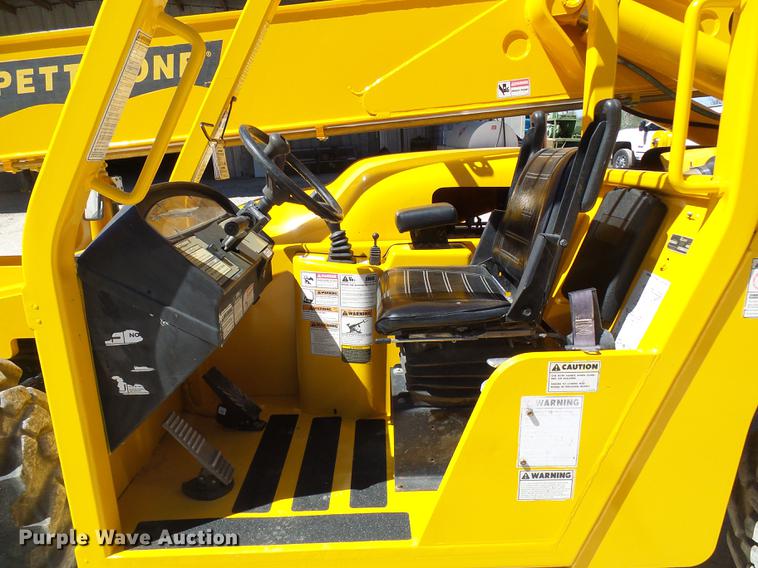 image for item DF7189 Pettibone 8044 telehandler