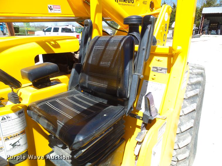 image for item DF7189 Pettibone 8044 telehandler
