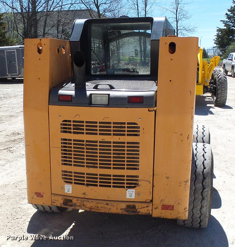 image for item DF7191 2006 Case 430 skid steer