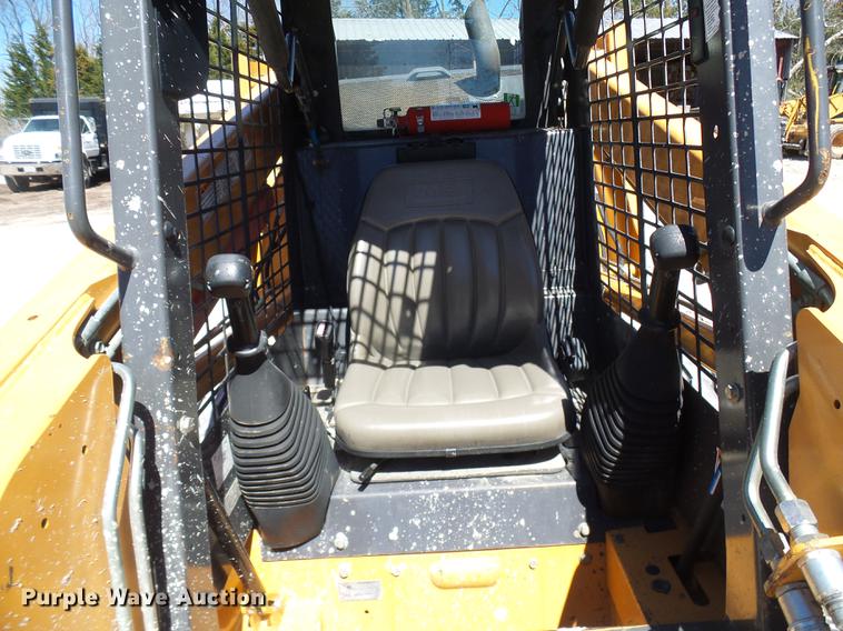 image for item DF7191 2006 Case 430 skid steer