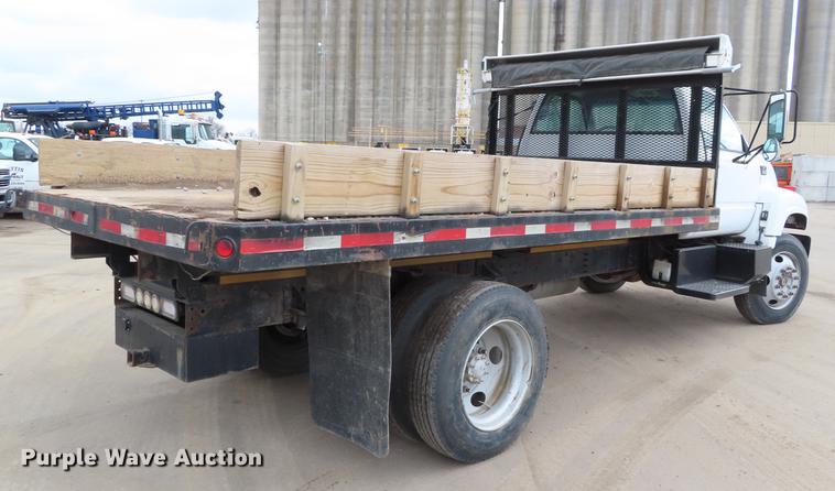 image for item DF7784 2000 Chevrolet C6500 dump flatbed truck