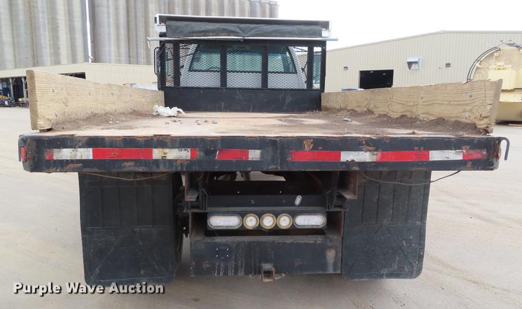 image for item DF7784 2000 Chevrolet C6500 dump flatbed truck