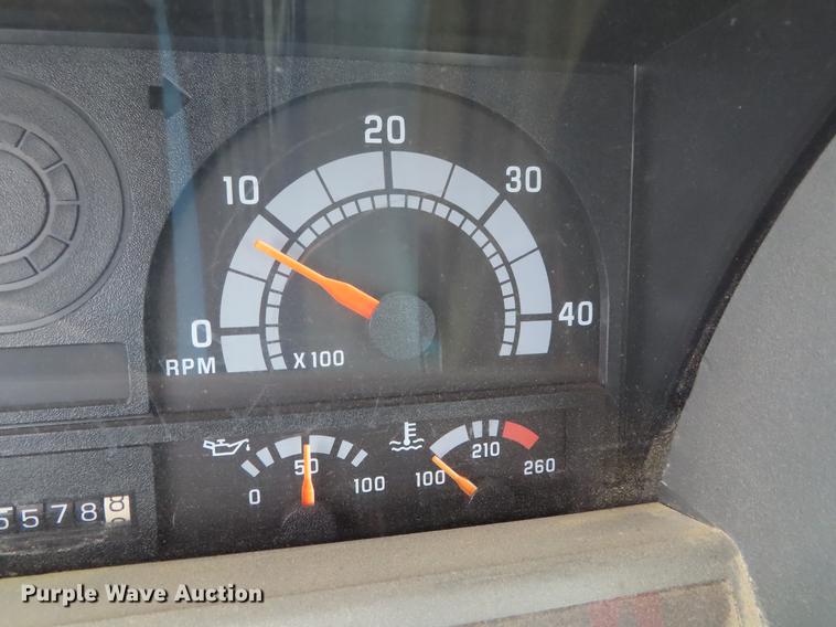 image for item DF7784 2000 Chevrolet C6500 dump flatbed truck