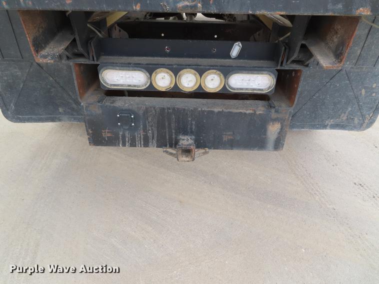 image for item DF7784 2000 Chevrolet C6500 dump flatbed truck