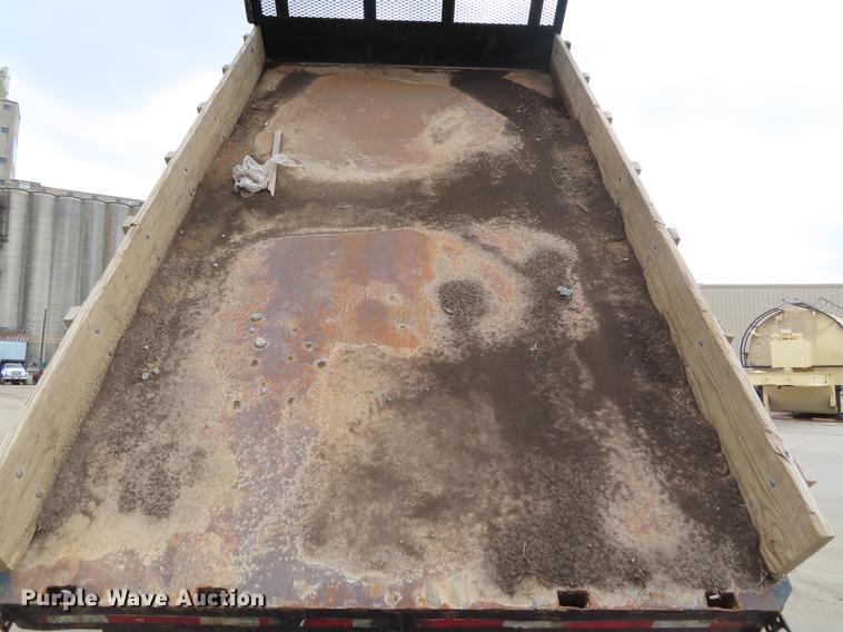 image for item DF7784 2000 Chevrolet C6500 dump flatbed truck