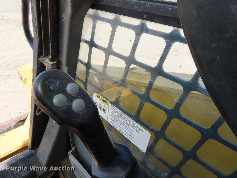 image for item DF7809 2007 Komatsu CK35-1 skid steer