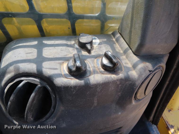 image for item DF7809 2007 Komatsu CK35-1 skid steer