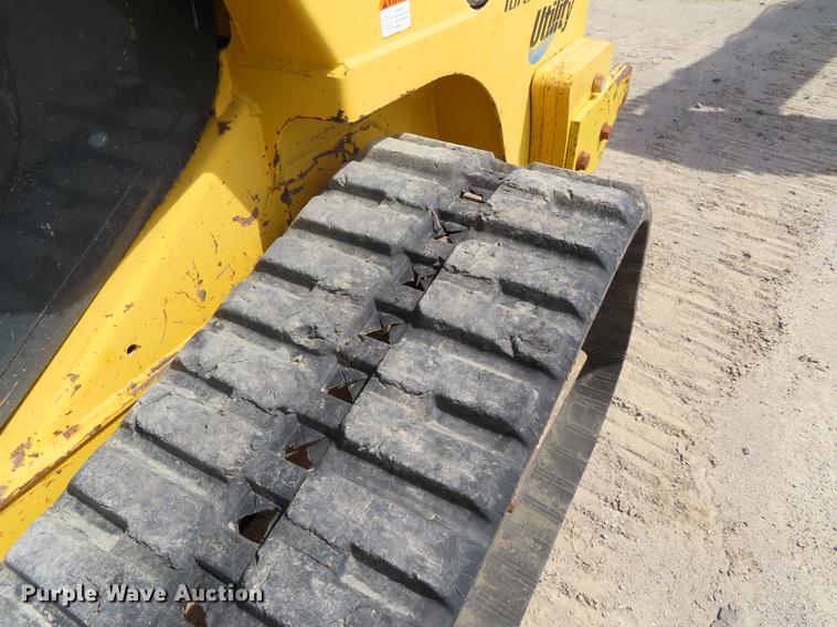 image for item DF7809 2007 Komatsu CK35-1 skid steer