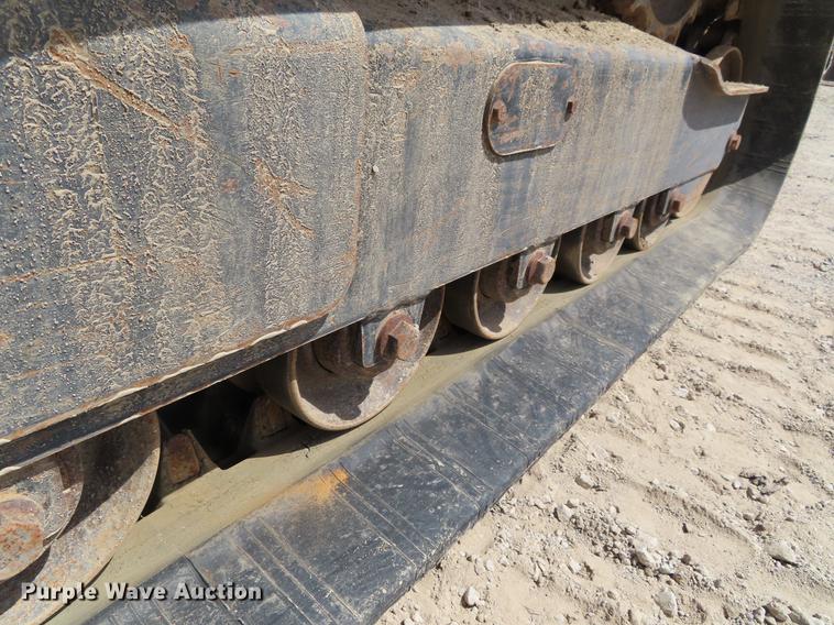 image for item DF7810 2010 John Deere 333D skid steer