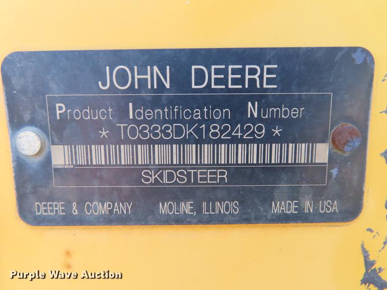 image for item DF7810 2010 John Deere 333D skid steer