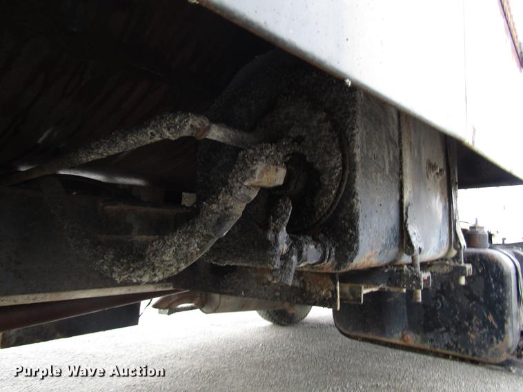 image for item DF7933 1984 Ford B700 oil distribution truck