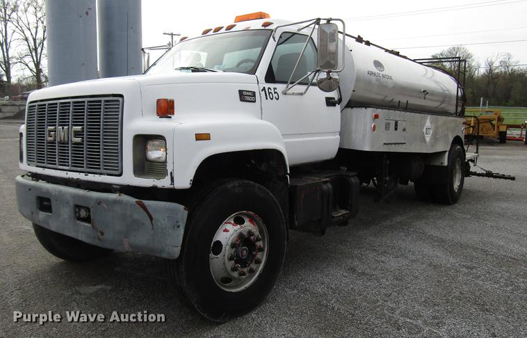 image for item DF7934 1997 GMC C7500 oil distribution truck