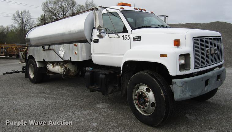 image for item DF7934 1997 GMC C7500 oil distribution truck
