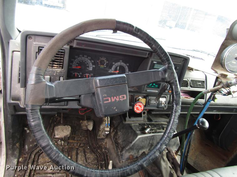 image for item DF7934 1997 GMC C7500 oil distribution truck