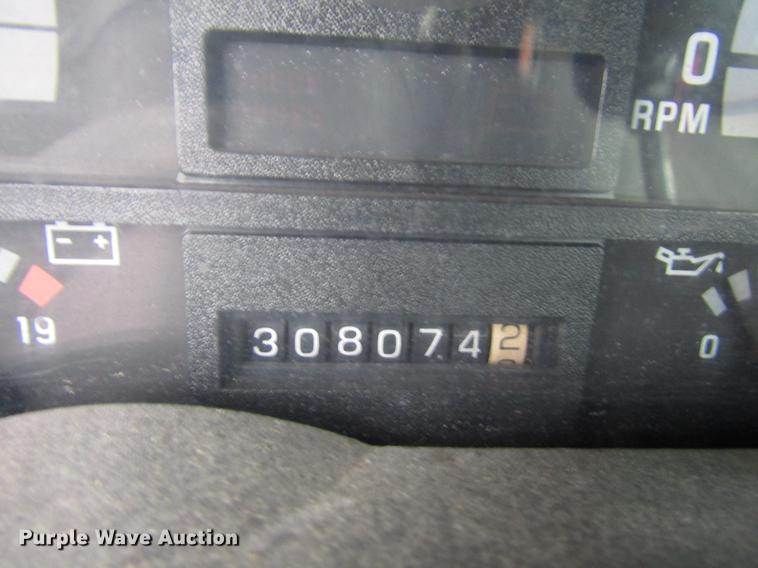 image for item DF7934 1997 GMC C7500 oil distribution truck