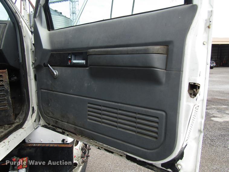 image for item DF7934 1997 GMC C7500 oil distribution truck