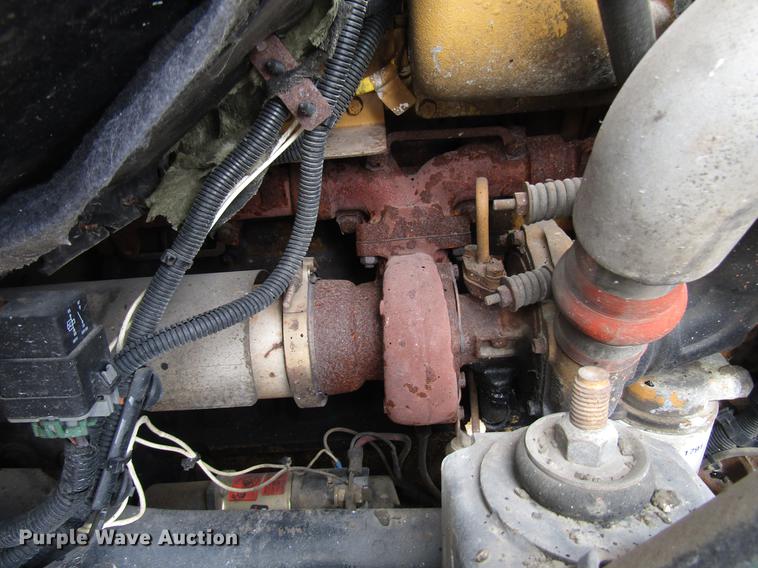 image for item DF7934 1997 GMC C7500 oil distribution truck