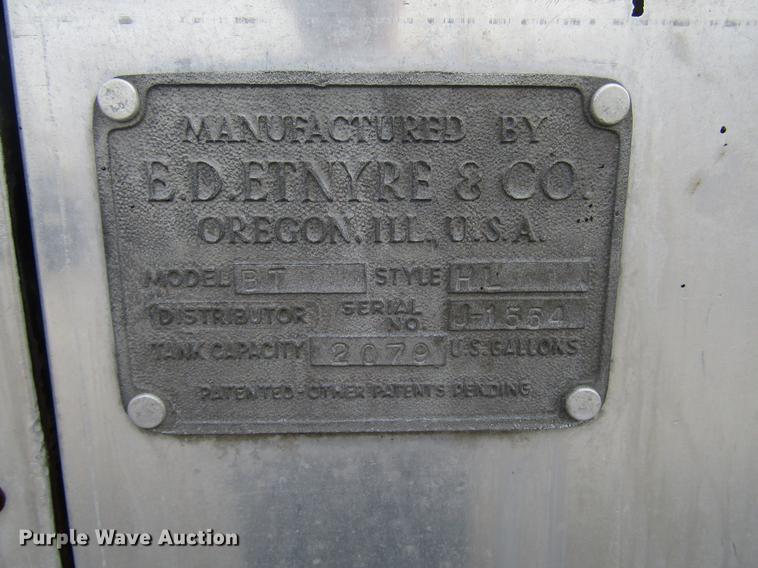 image for item DF7934 1997 GMC C7500 oil distribution truck