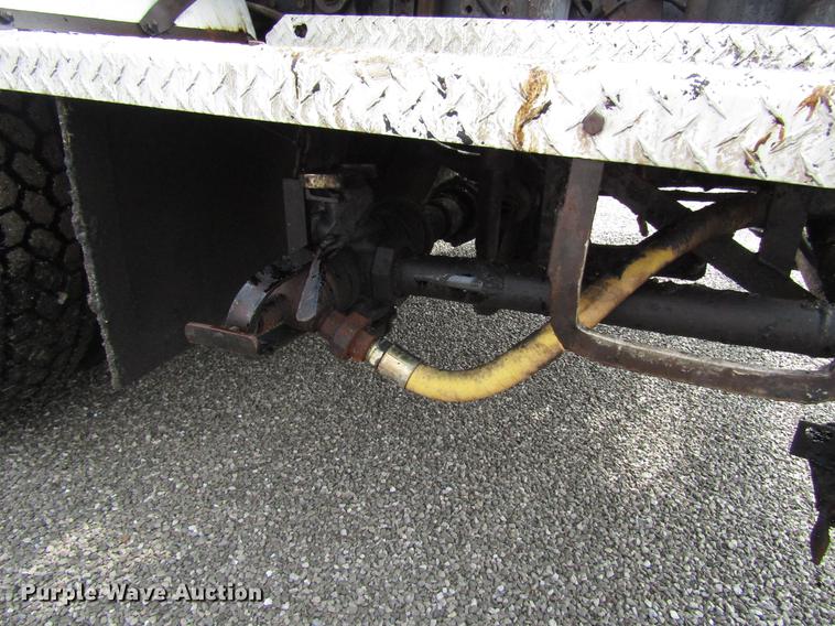 image for item DF7934 1997 GMC C7500 oil distribution truck