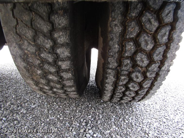 image for item DF7934 1997 GMC C7500 oil distribution truck