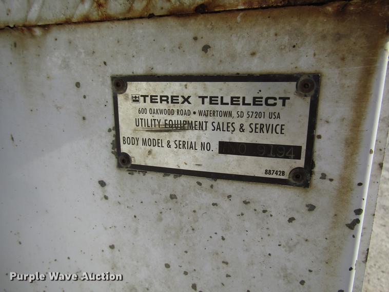 image for item DF7945 2004 Ford F550 Super Duty bucket truck