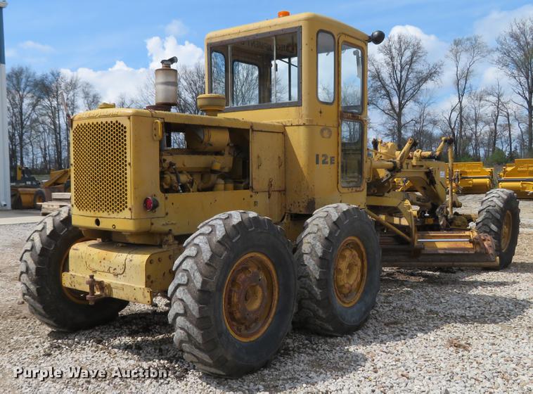 image for item DG3954 1963 Caterpillar 12E rigid frame motor grader