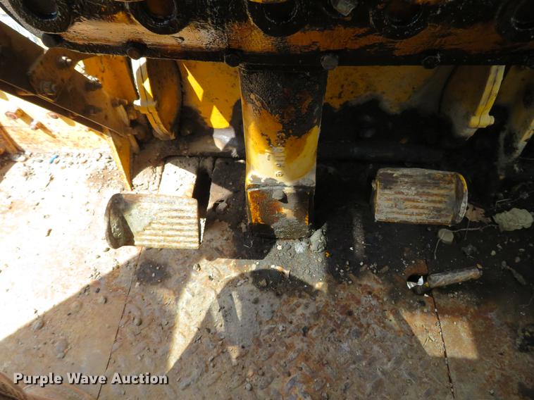 image for item DG3954 1963 Caterpillar 12E rigid frame motor grader