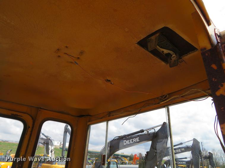 image for item DG3954 1963 Caterpillar 12E rigid frame motor grader