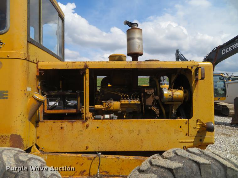 image for item DG3954 1963 Caterpillar 12E rigid frame motor grader