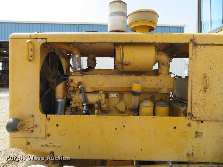 image for item DG3954 1963 Caterpillar 12E rigid frame motor grader