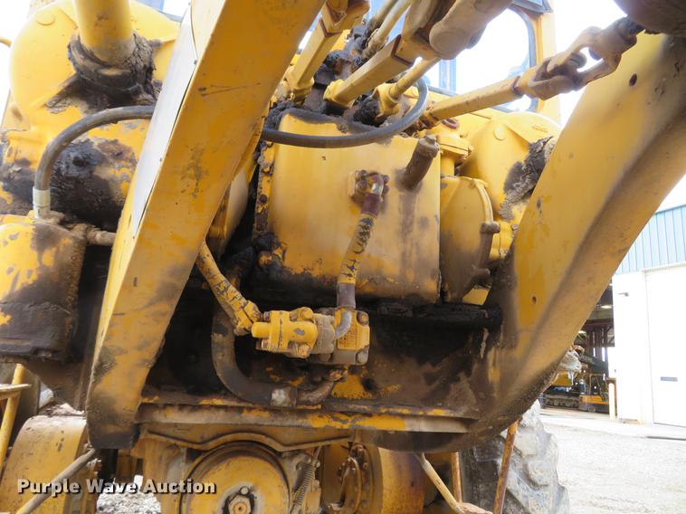 image for item DG3954 1963 Caterpillar 12E rigid frame motor grader