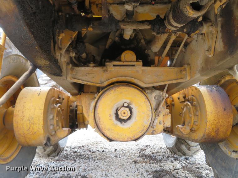 image for item DG3954 1963 Caterpillar 12E rigid frame motor grader