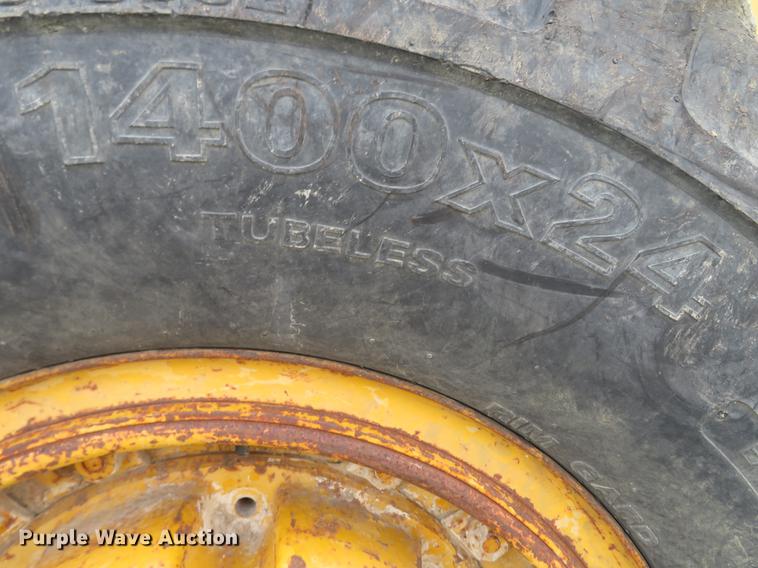 image for item DG3954 1963 Caterpillar 12E rigid frame motor grader