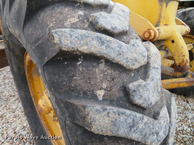 image for item DG3954 1963 Caterpillar 12E rigid frame motor grader