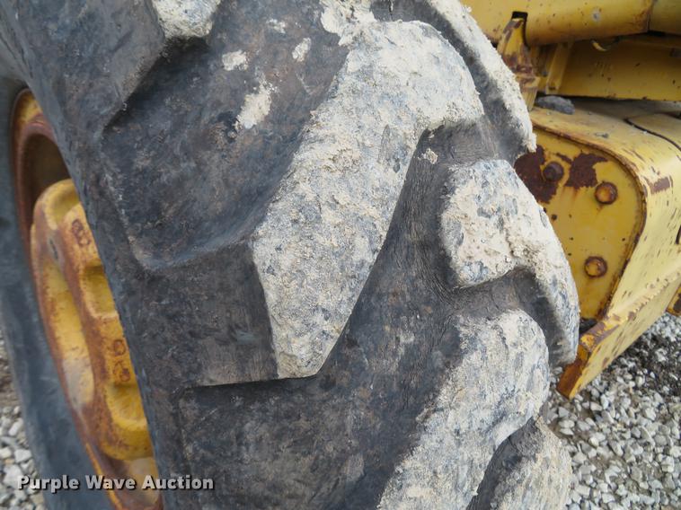 image for item DG3954 1963 Caterpillar 12E rigid frame motor grader