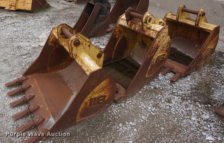image for item DI9252 (3) WB backhoe buckets