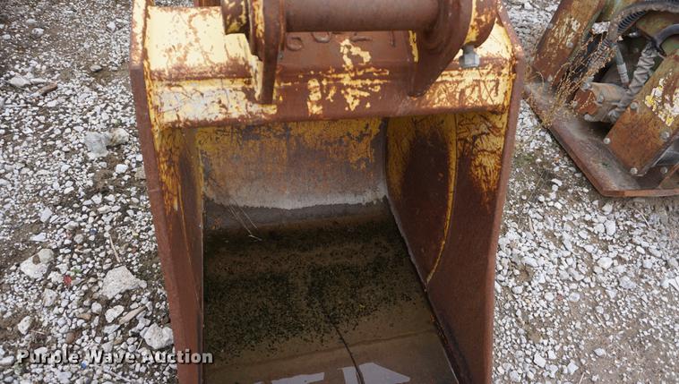 image for item DI9252 (3) WB backhoe buckets