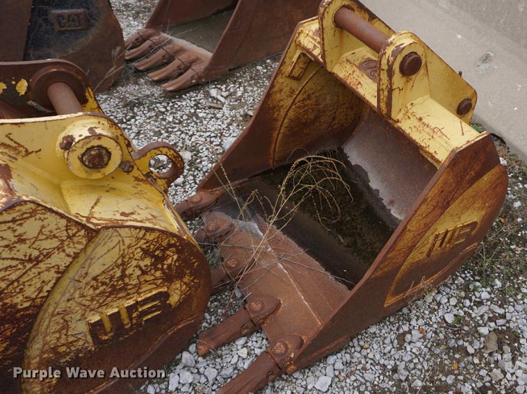 image for item DI9252 (3) WB backhoe buckets