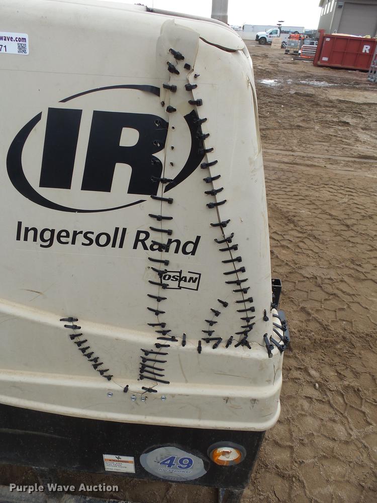 image for item DX9171 2012 Doosan C185WKUB-T4I air compressor