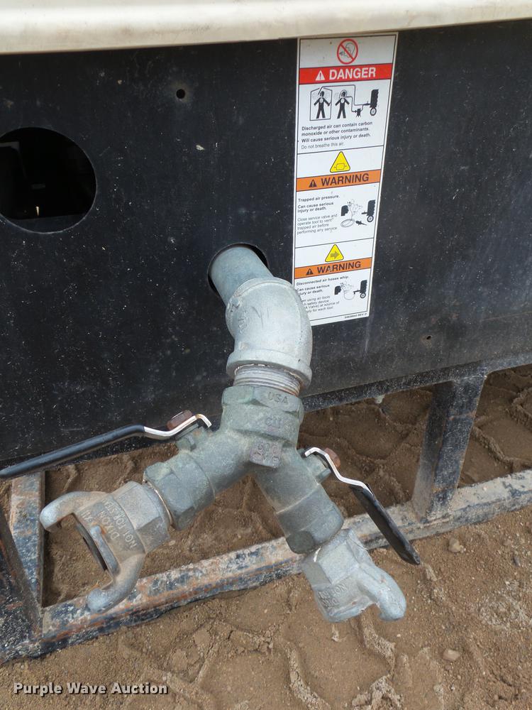 image for item DX9171 2012 Doosan C185WKUB-T4I air compressor