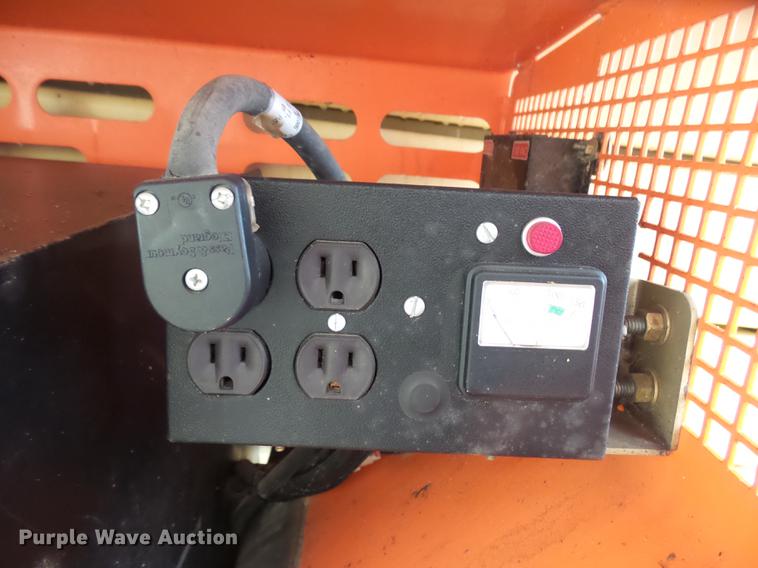 image for item DX9172 2006 JLG 3394RT scissor lift