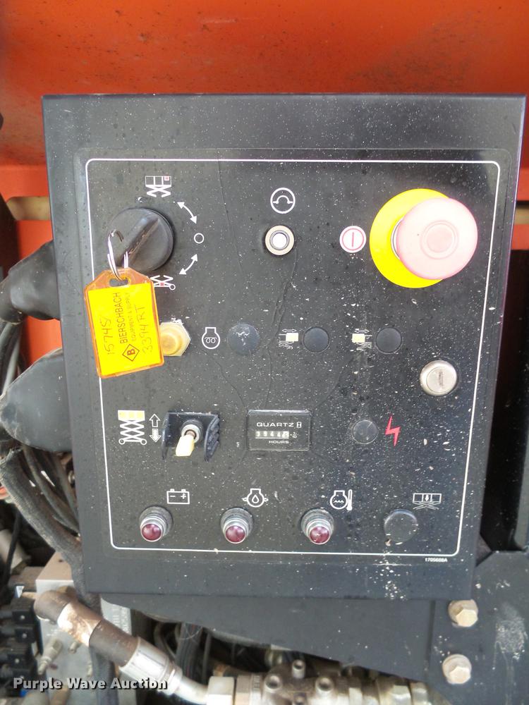 image for item DX9172 2006 JLG 3394RT scissor lift