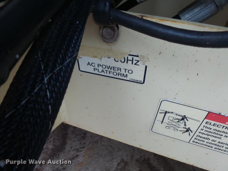 image for item DX9172 2006 JLG 3394RT scissor lift