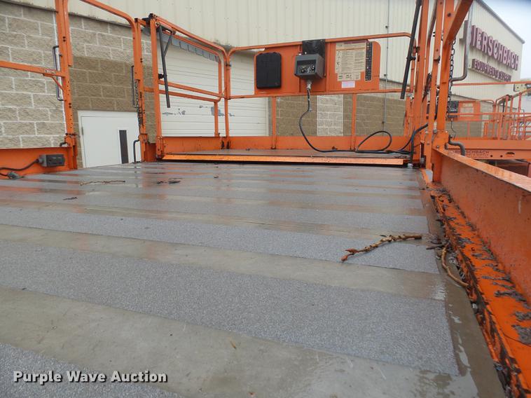 image for item DX9172 2006 JLG 3394RT scissor lift