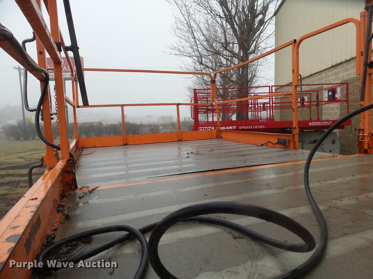image for item DX9172 2006 JLG 3394RT scissor lift