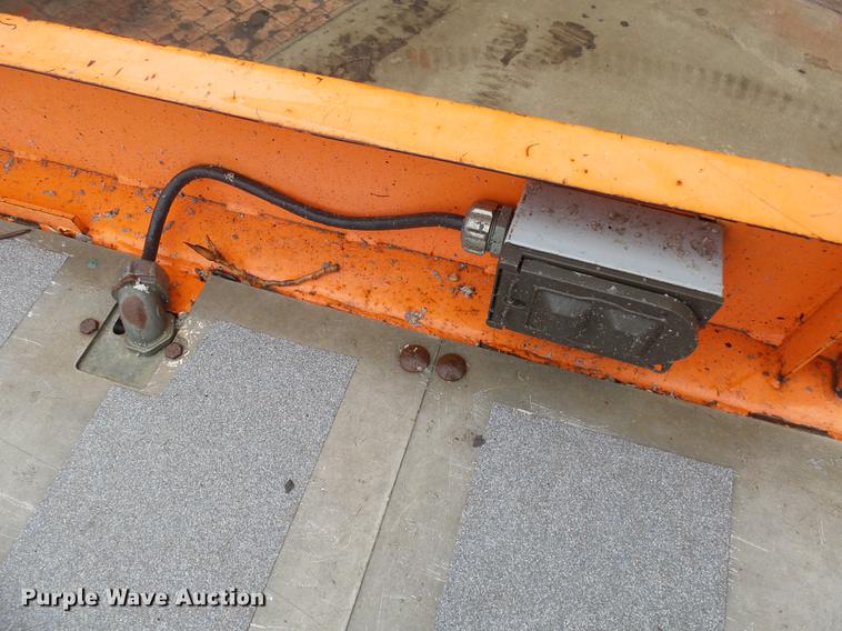 image for item DX9172 2006 JLG 3394RT scissor lift
