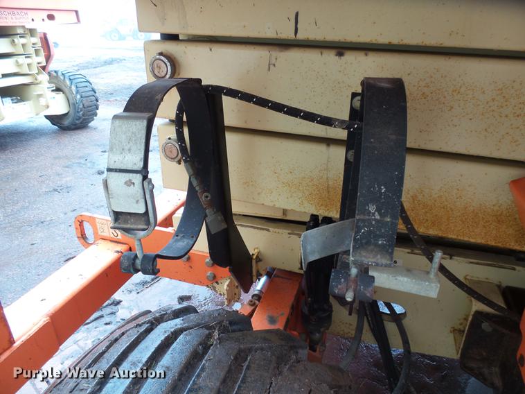 image for item DX9172 2006 JLG 3394RT scissor lift