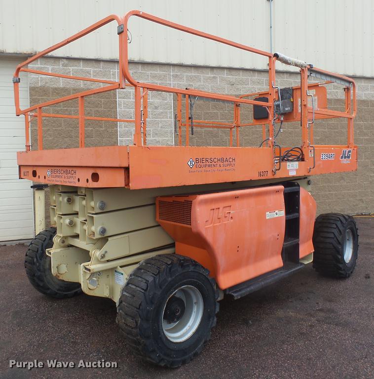 image for item DX9173 2006 JLG 3394RT scissor lift